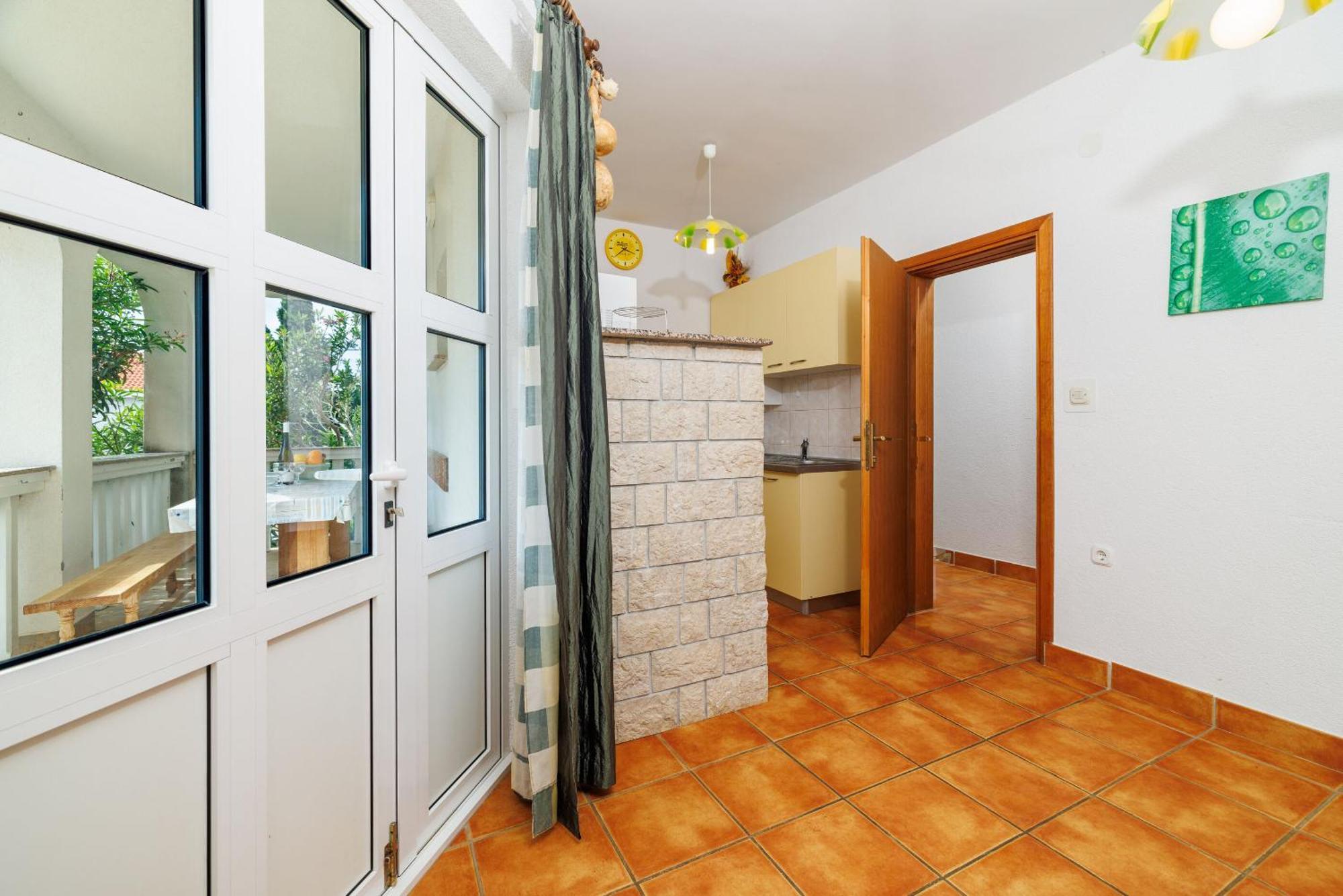 Apartments Mirela Karlobag Exterior photo